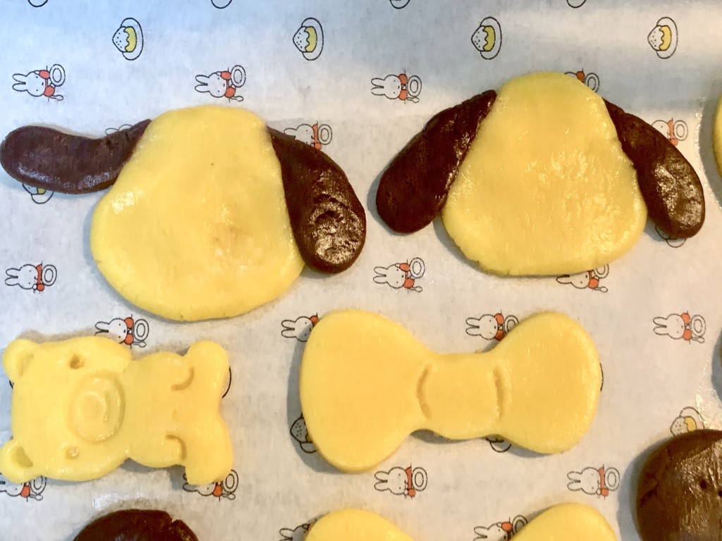 クッキー　サクサク　キャラクター　モチーフ　アレンジ　レシピ　作り方　型抜き　バター　インスタ映え　ポチャッコ
