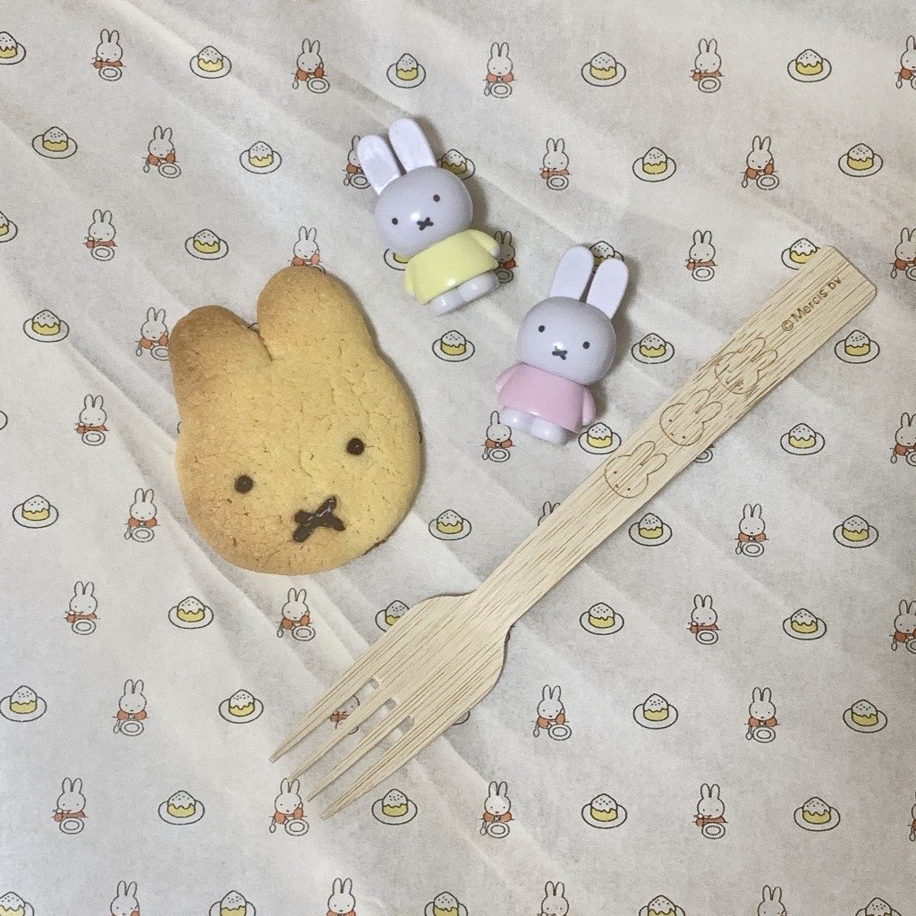 クッキー　サクサク　キャラクター　モチーフ　アレンジ　レシピ　作り方　型抜き　バター　インスタ映え　ミッフィー